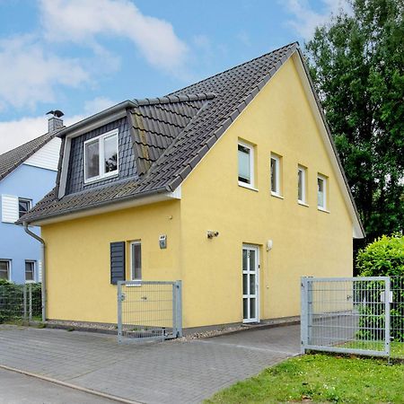 Haus Seerose - Ferienhaus Mit Garten Nahe Fleesensee Fuer Natur Und Erholung Göhren-Lebbin エクステリア 写真
